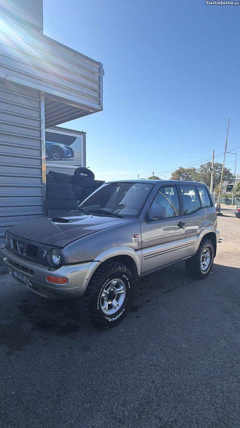Nissan Terrano 2.7tdi SE — photo 4