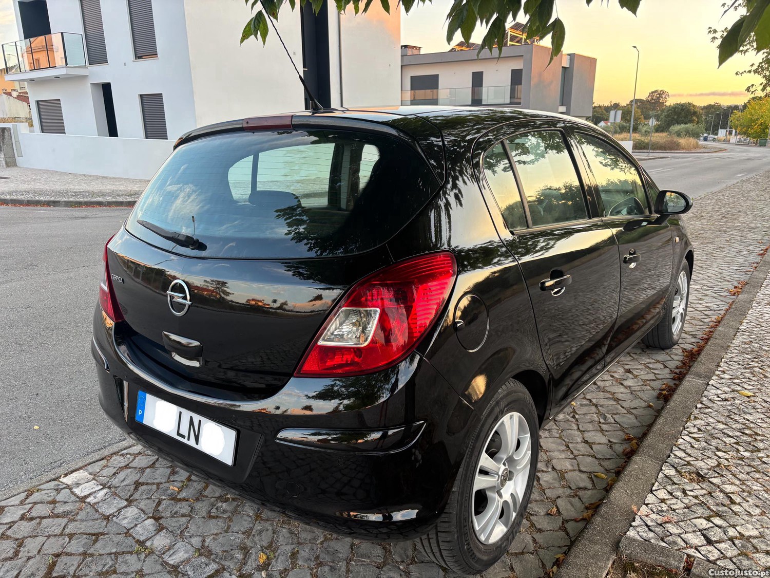 Opel Corsa 1.2i 134Mil Motor Refeito — fotografia 7