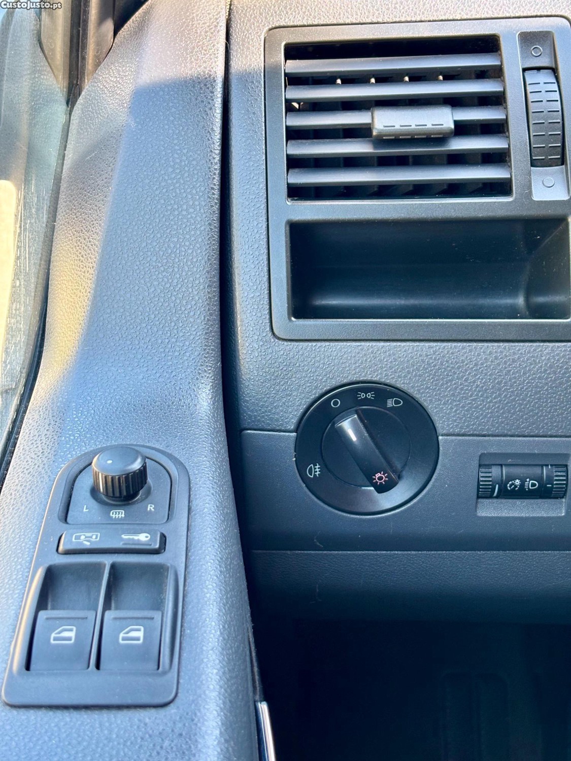 Volkswagen Caravelle (Shuttle) — fotografia 4
