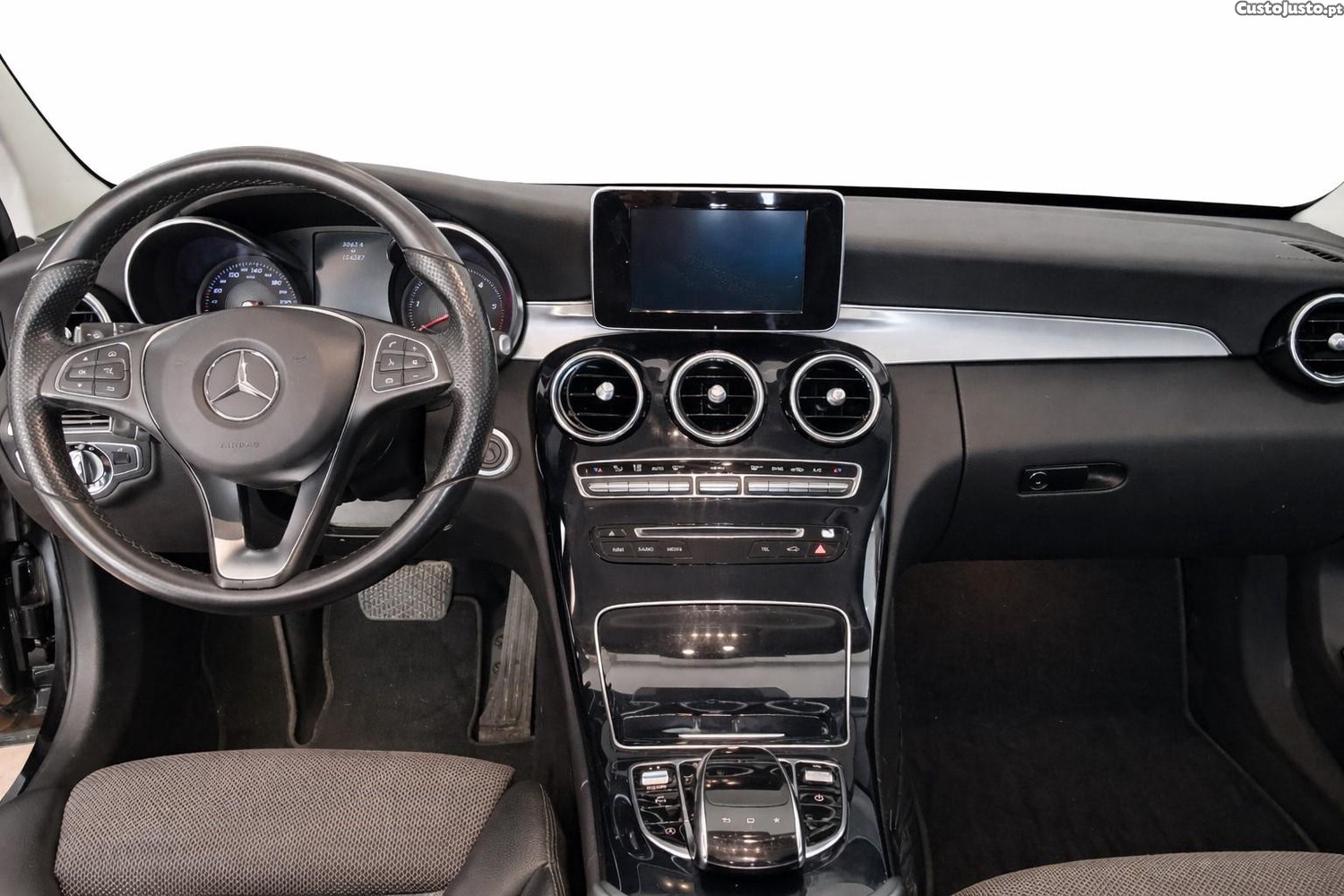 Mercedes-Benz C 200 D BlueTec Avantgarde Aut. — fotografia 4