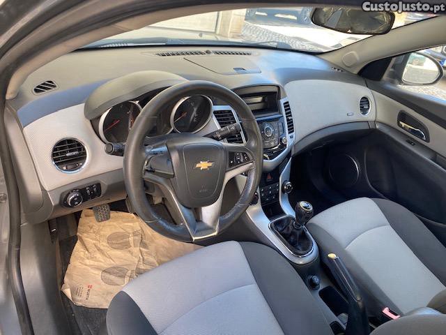 Chevrolet Cruze 1.6 LS — fotografia 5