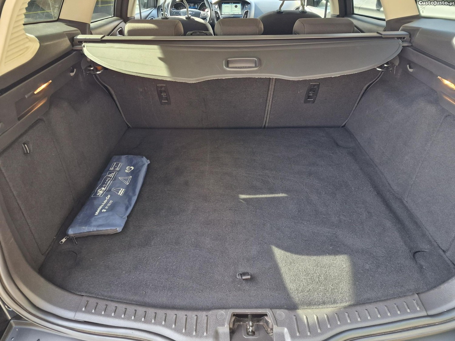 Ford Focus SW 1.0 ECOBOOST BUSINESS 125CV — fotografia 23