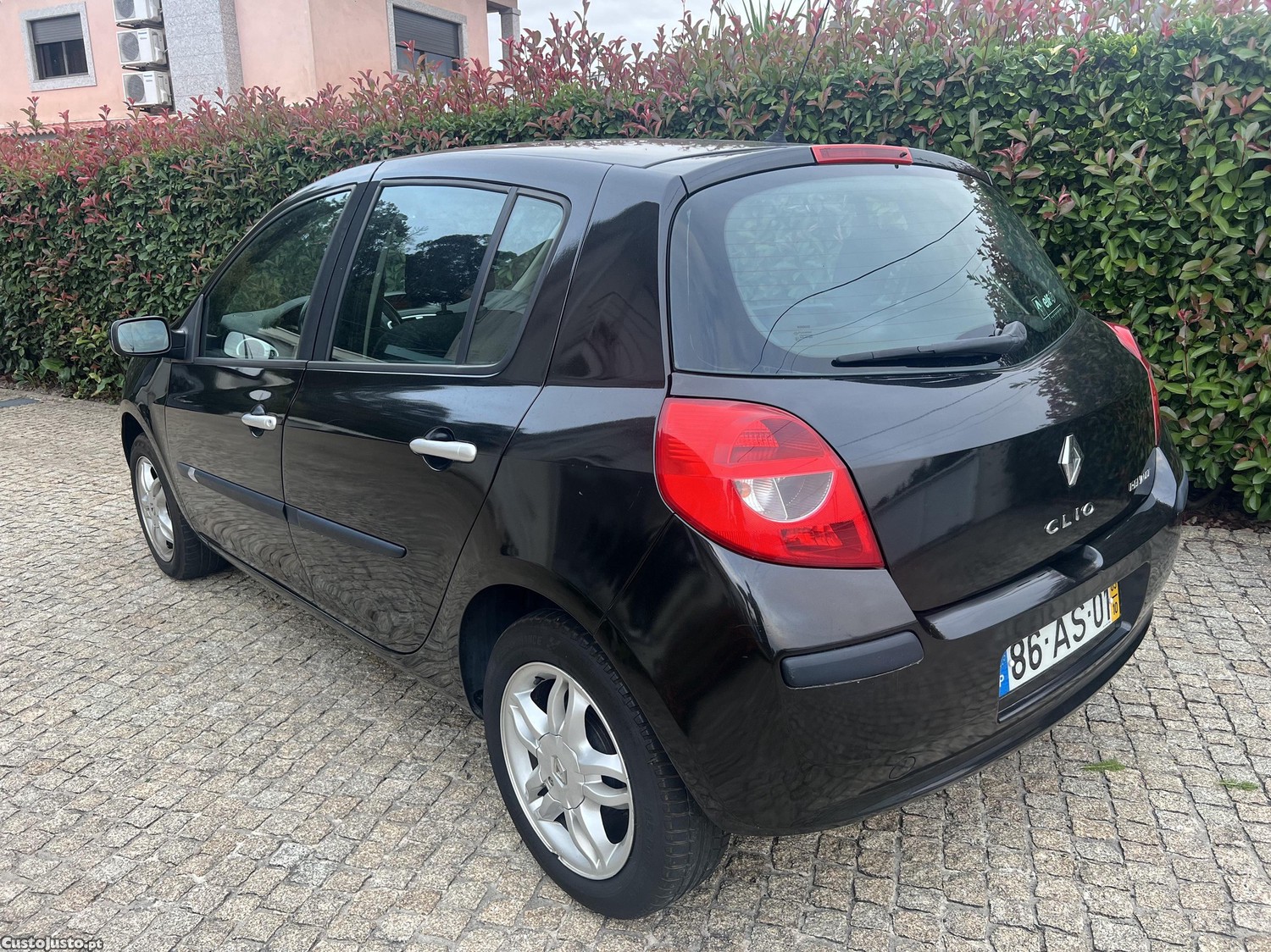 Renault Clio 1.2 16V AC 144.000km — fotografia 11