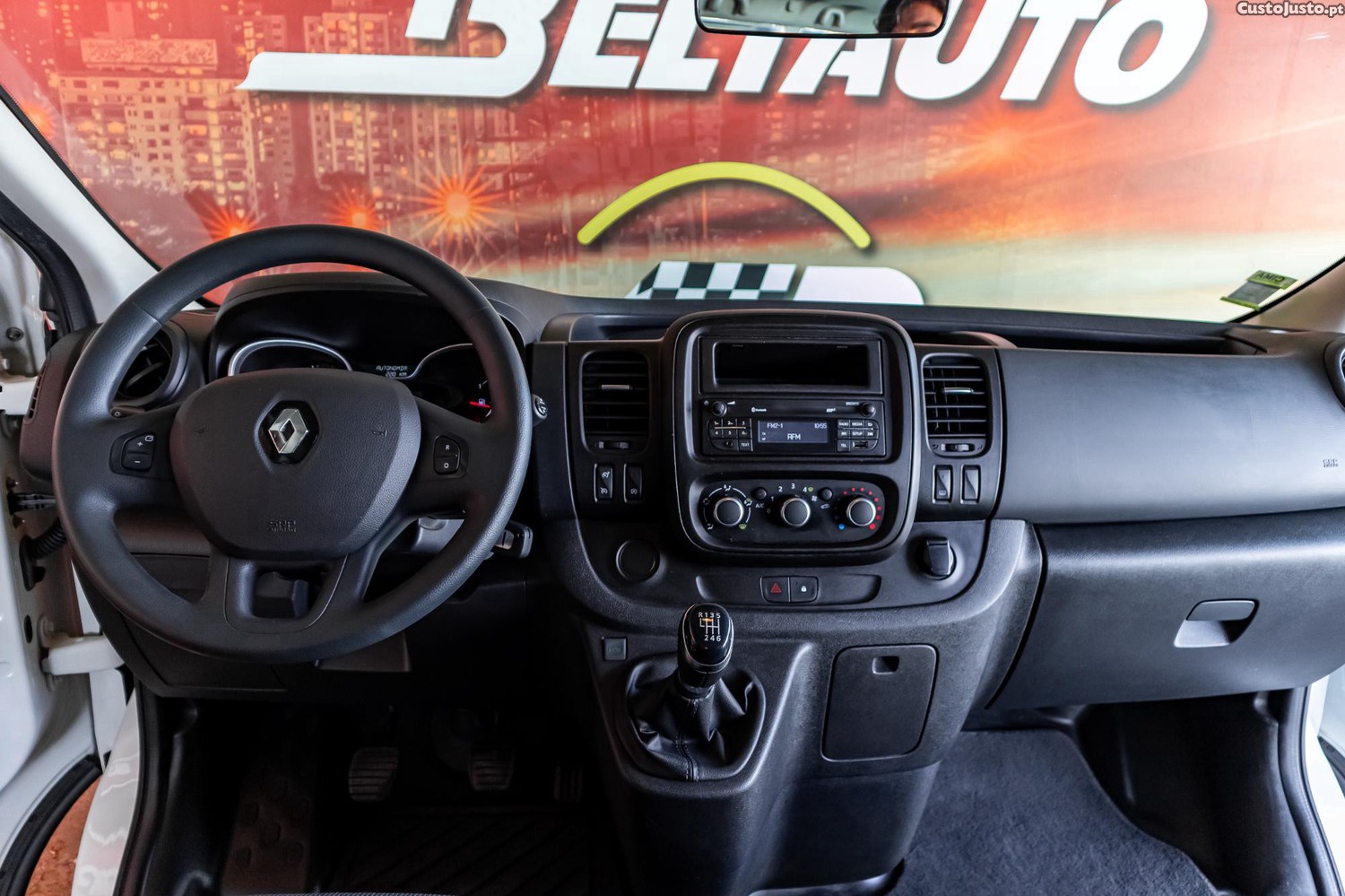 Renault Trafic 2.0 Dci L2H1 9 Lugares — fotografia 8