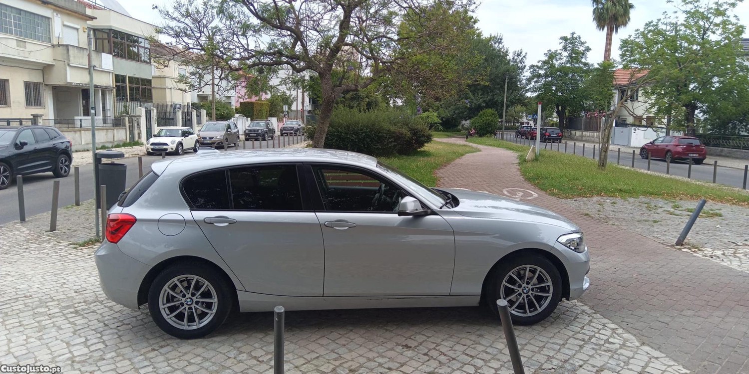 BMW 116 efficient dynamics — fotografia 5