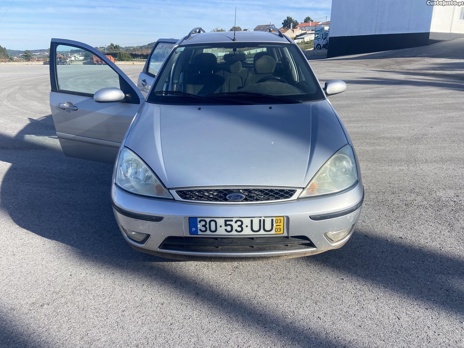 Ford Focus Carrinha famaliar  sport — photo 3