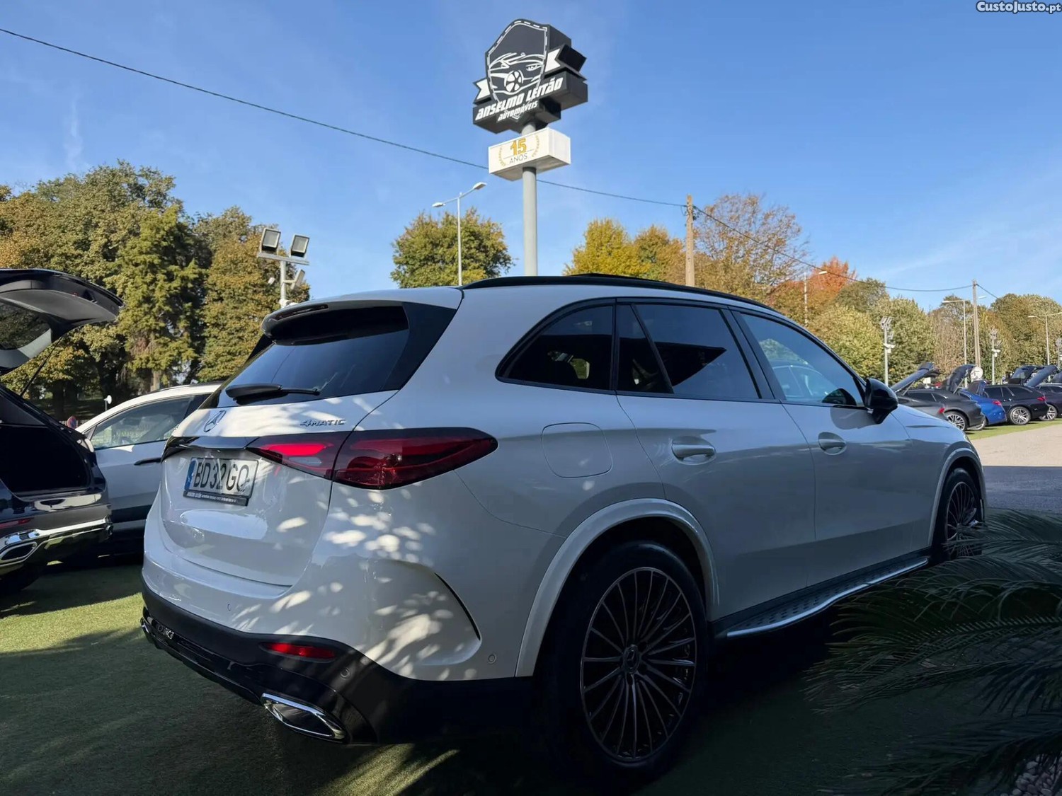 Mercedes-Benz GLC 300 e 4Matic — fotografia 4