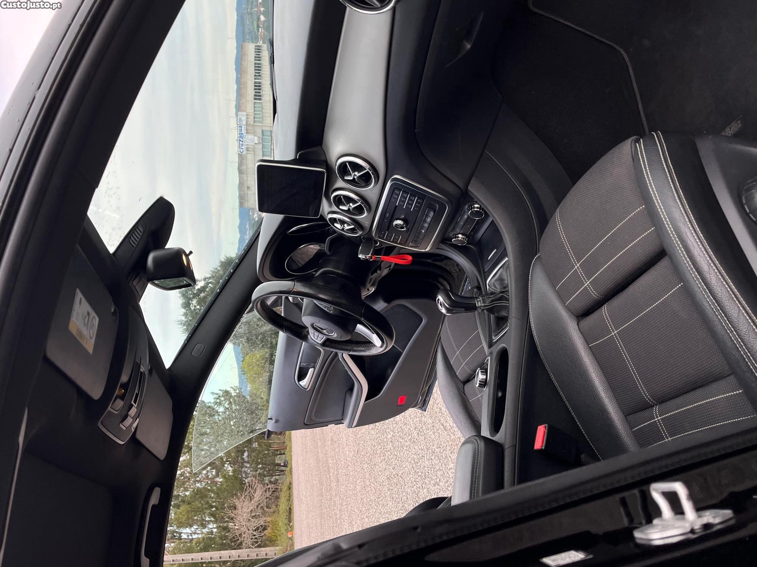 Mercedes-Benz CLA 180 180 D — fotografia 7