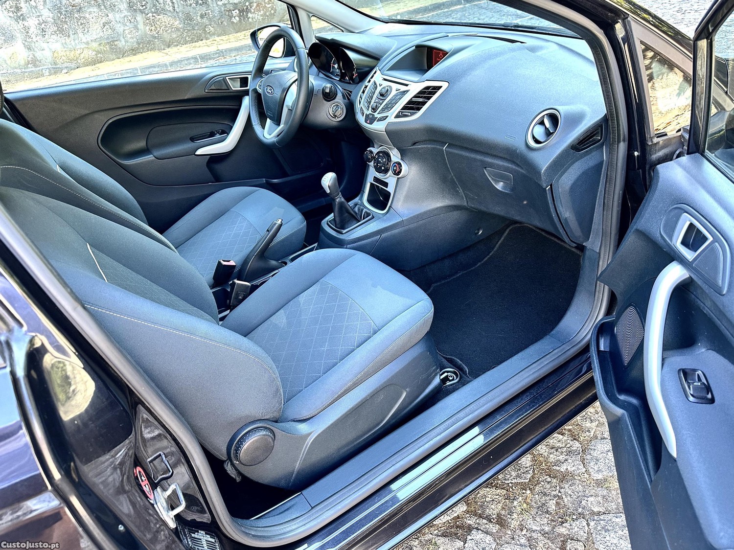 Ford Fiesta TREND 1.4 TDCI90Cv 1 DONO 2012/09 — fotografia 5