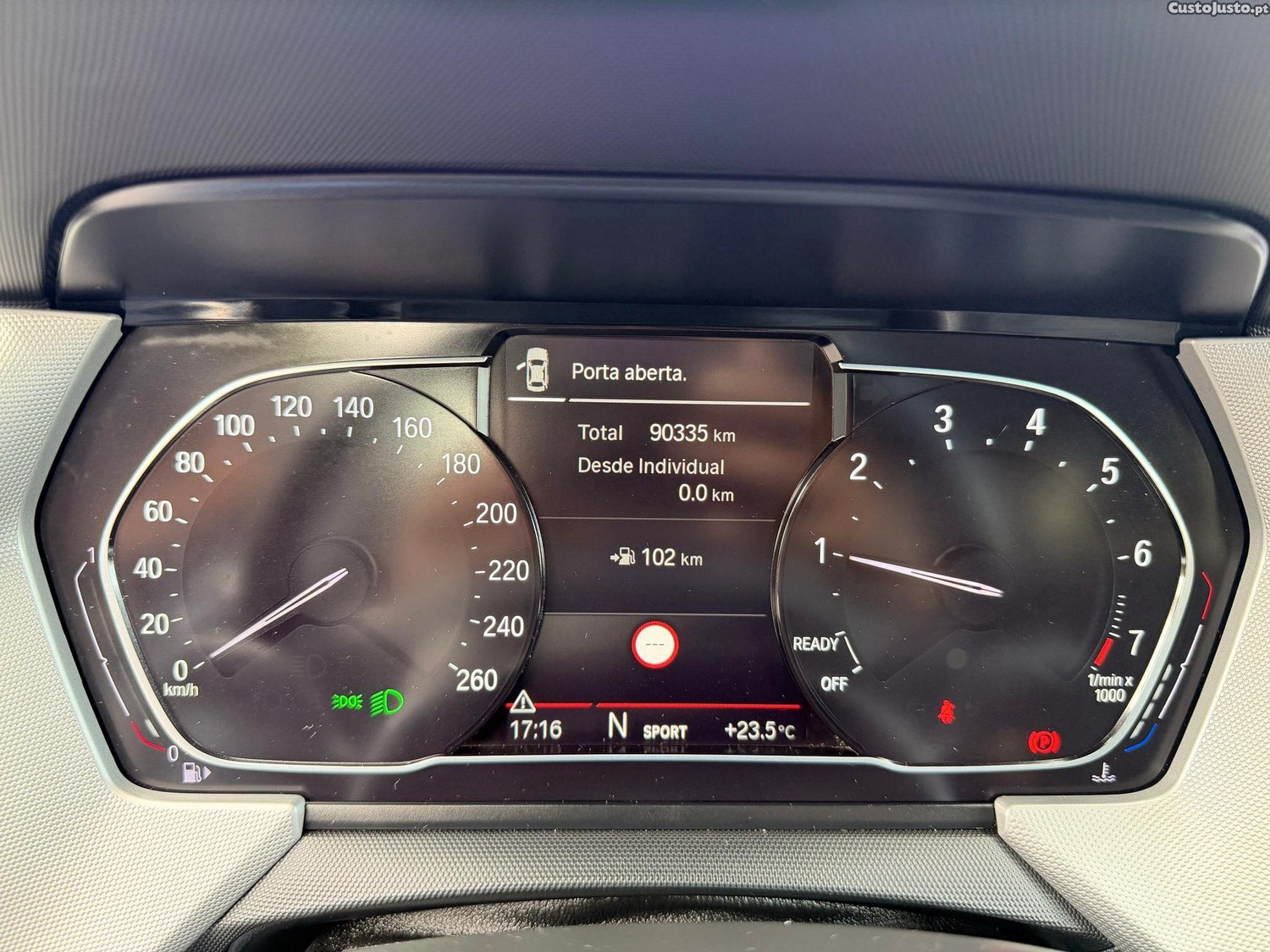BMW 116 i Advantage — fotografia 7