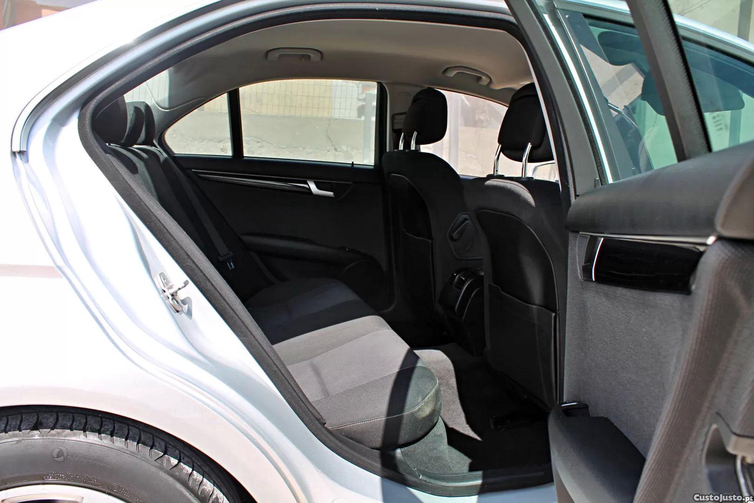 Mercedes-Benz C 220 D — fotografia 9