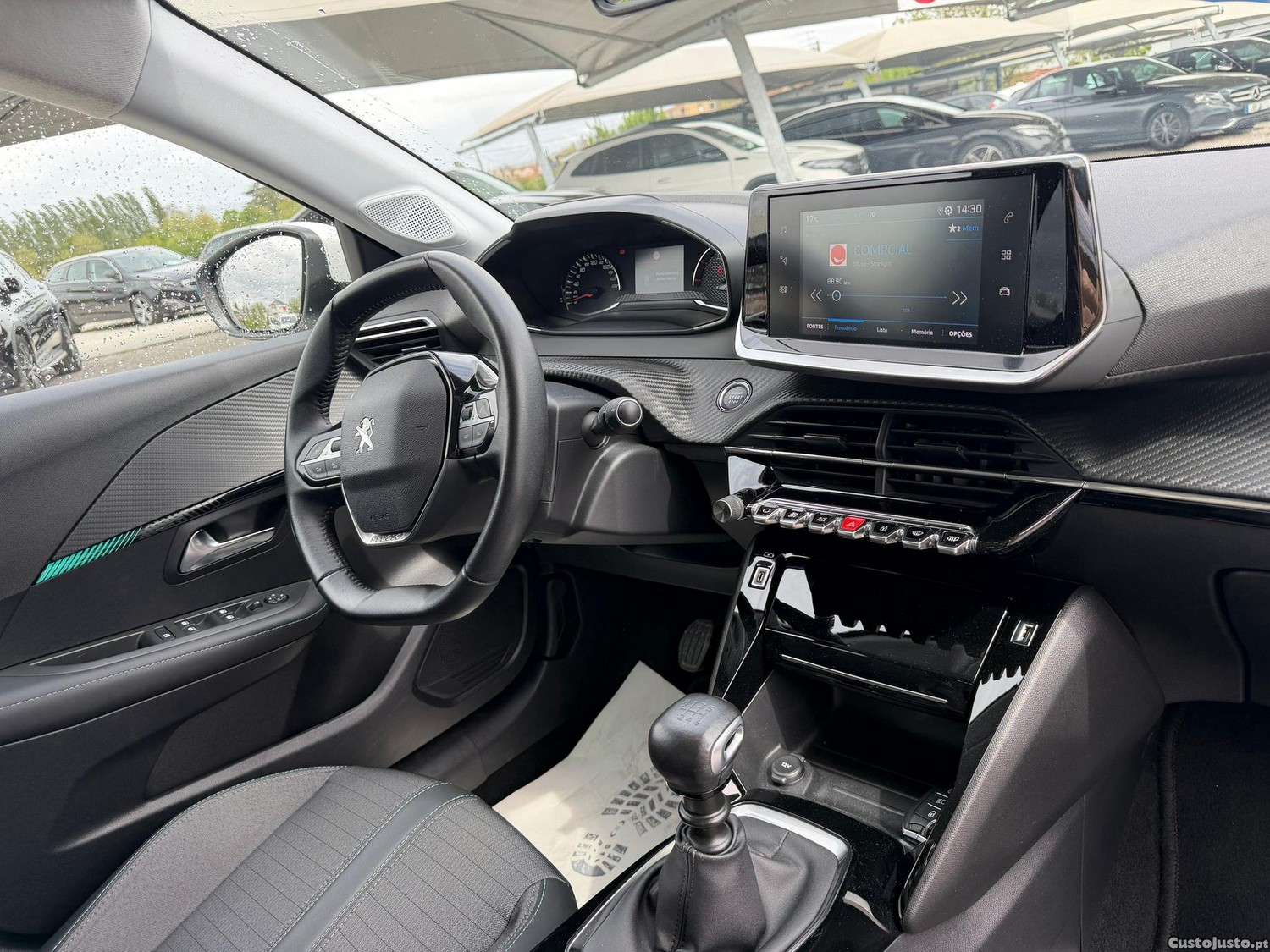 Peugeot 208 1.2 PureTech Allure — fotografia 3