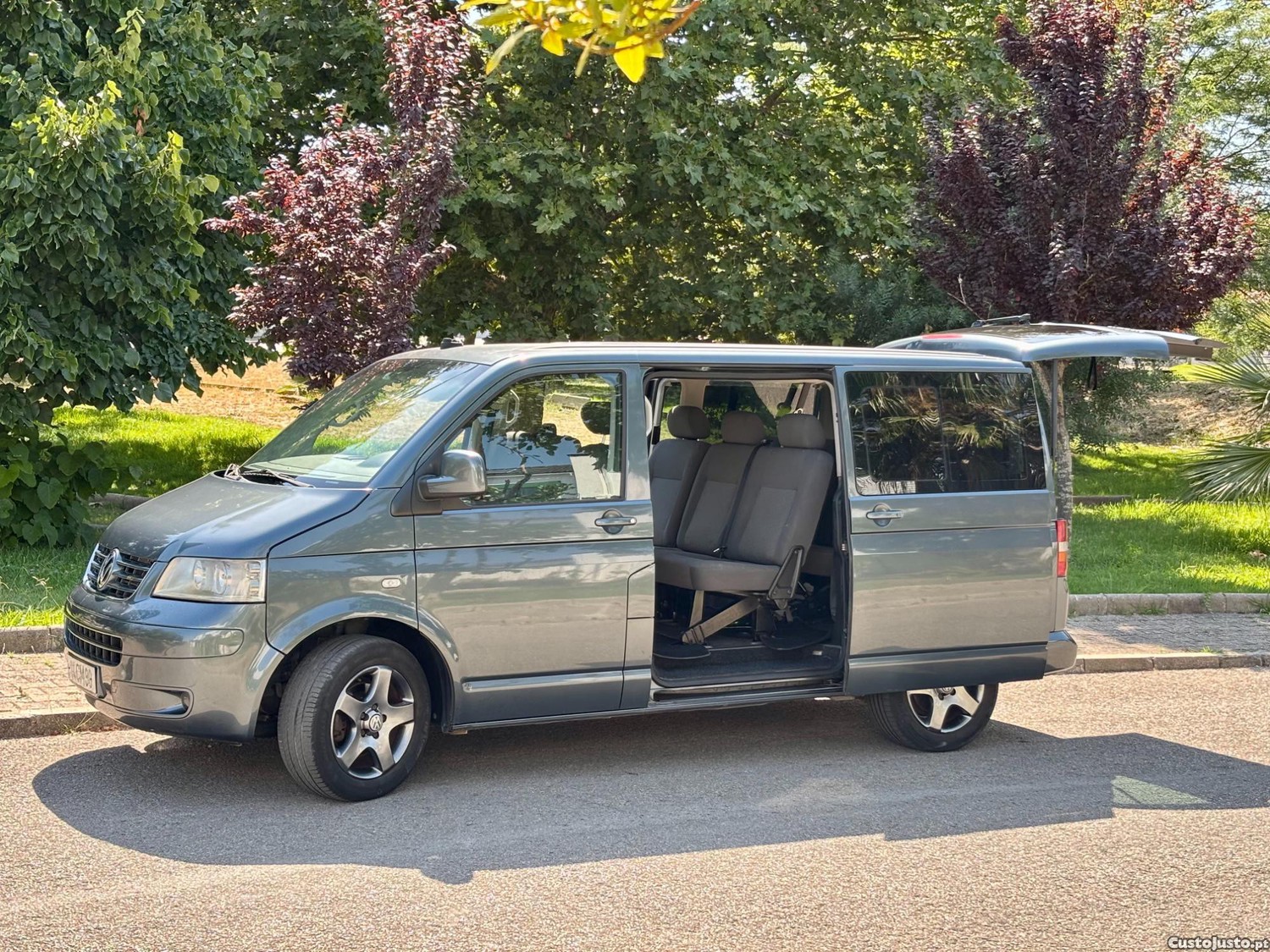 Volkswagen Caravelle (Shuttle) — fotografia 3