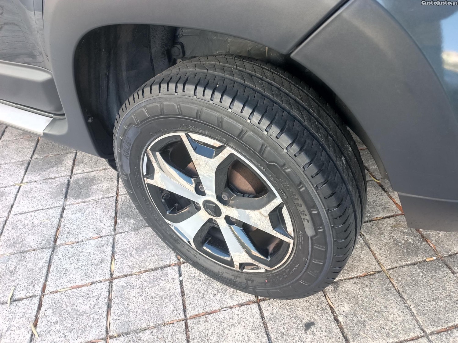 Dacia Duster 4X4 , 4WD , 1.5 DCI 110CV EXPLORER — fotografia 8