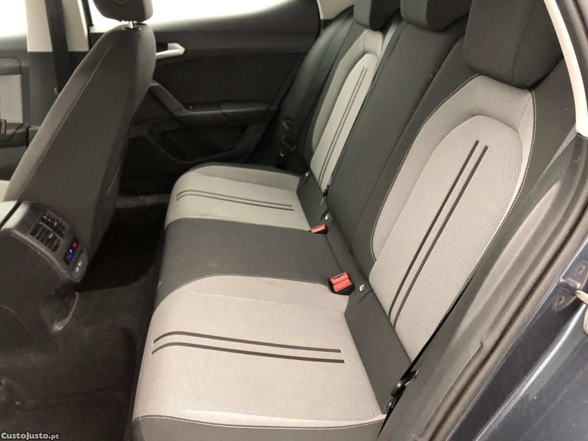SEAT Leon 2.0 TDi Business DSG — fotografia 7