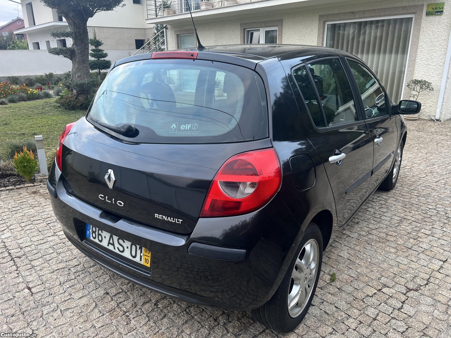 Renault Clio 1.2 16V AC 144.000km — fotografia 9