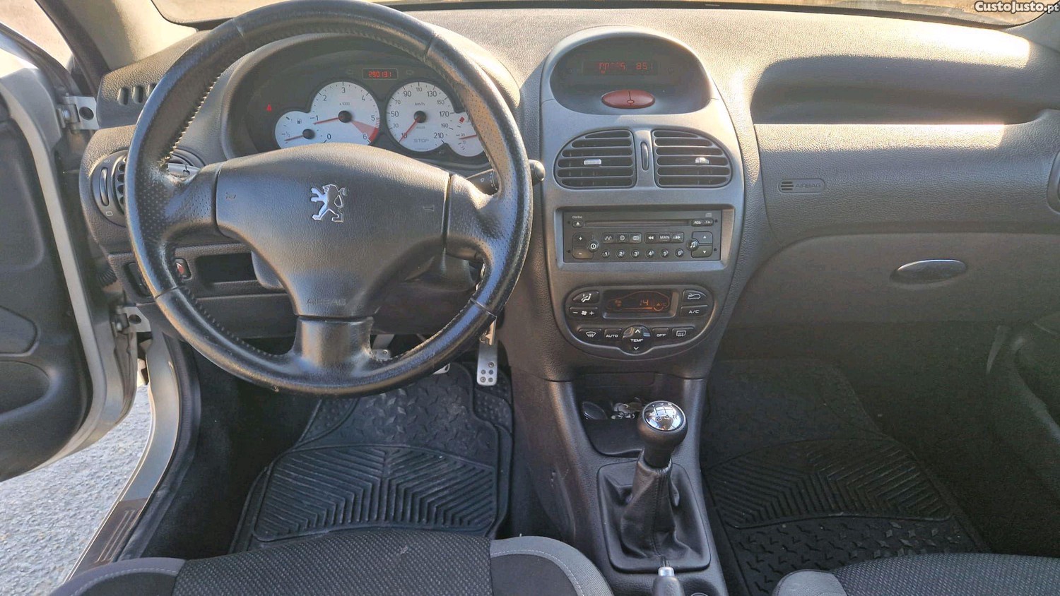 Peugeot 206 1.4 HDI sw — fotografia 3