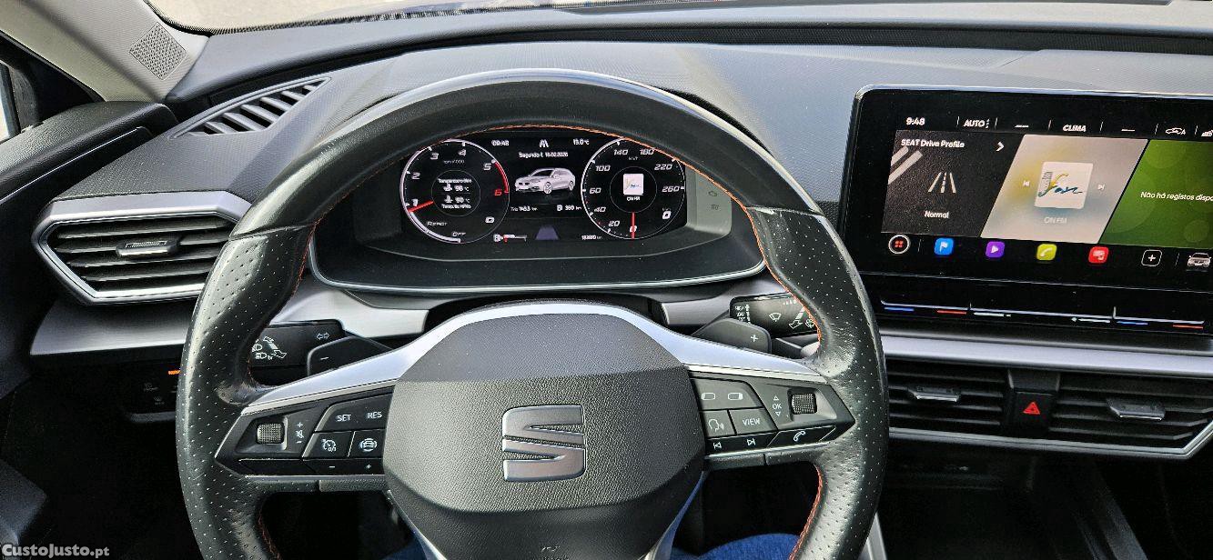 SEAT Leon Sportstourer2.0 tdi 150cv Fr dsg — fotografia 3
