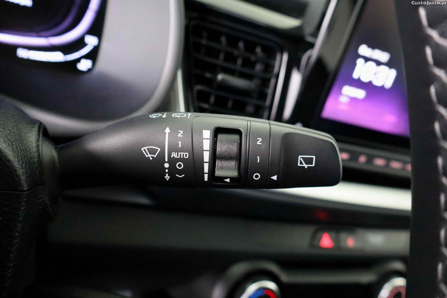 Kia Stonic 1.0 T-GDi Drive 7DCT — fotografia 8