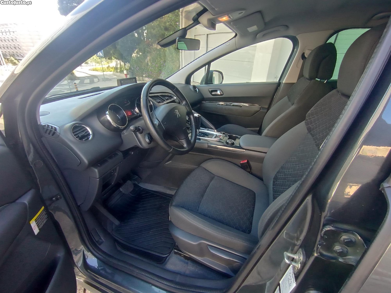 Peugeot 3008 1.6 hdi 120cv caixa automática — fotografia 9