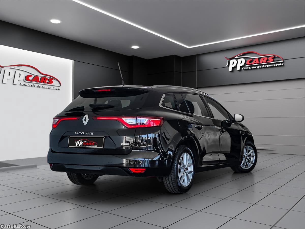Renault Mégane Estate 1.5 dCi eco2 — fotografia 16