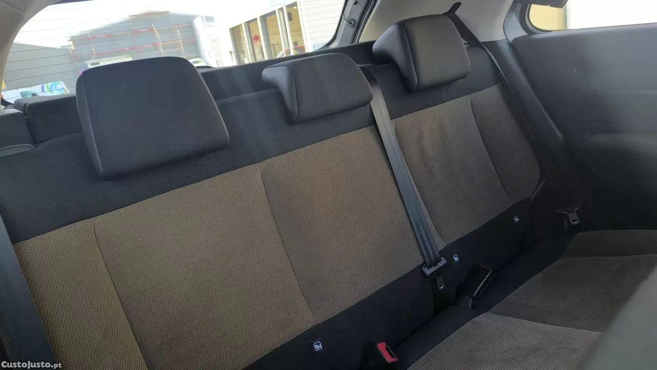 Citroën C4 1.6 bluehdi shine etg6 — fotografia 4