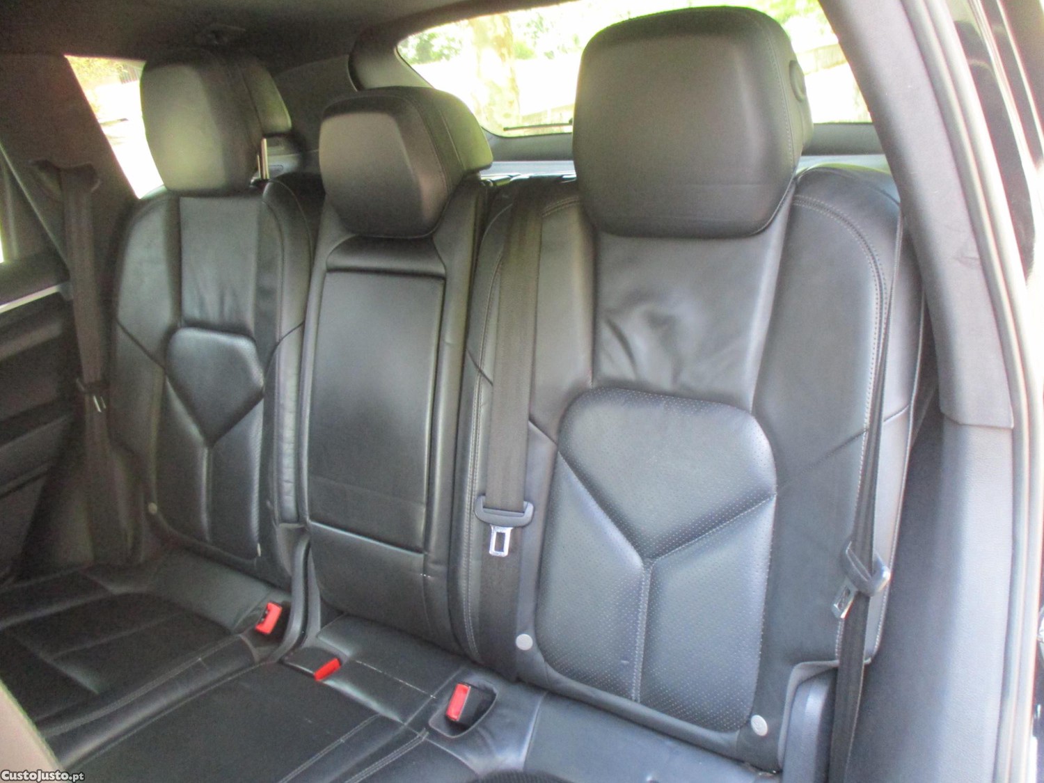 Porsche Cayenne S Hybrid — fotografia 4