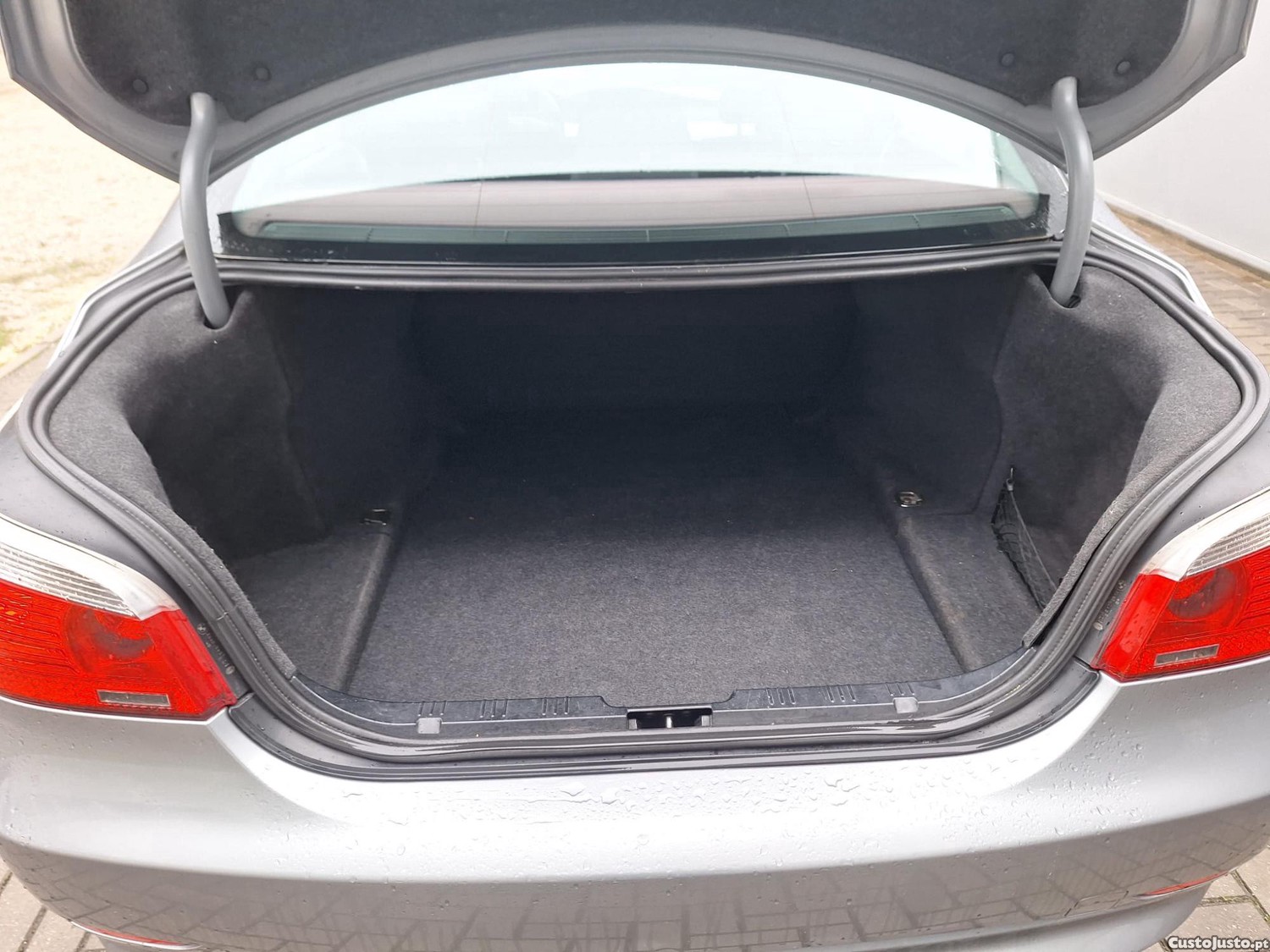 BMW 525 i — fotografia 2