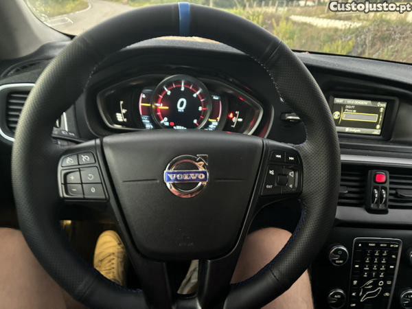 Volvo V40 D2 — photo 4