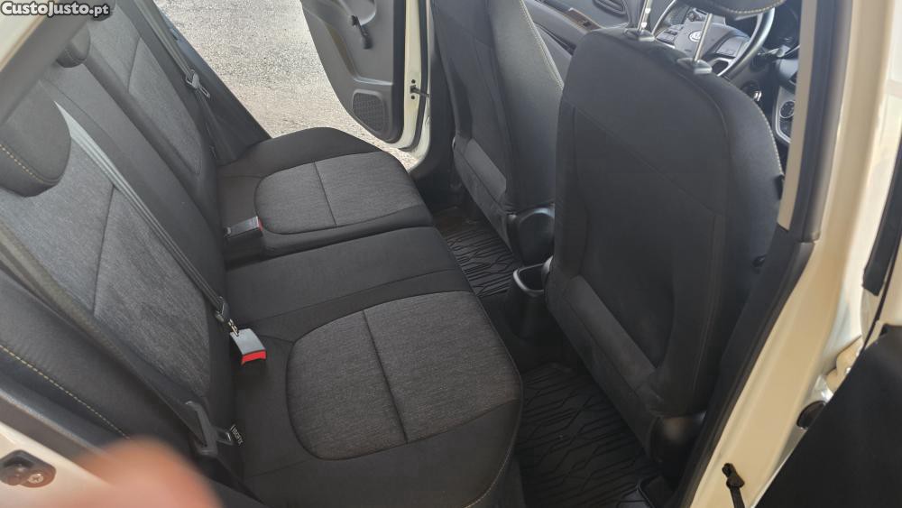 Kia Picanto 1.0 CVVT More GPL — photo 4