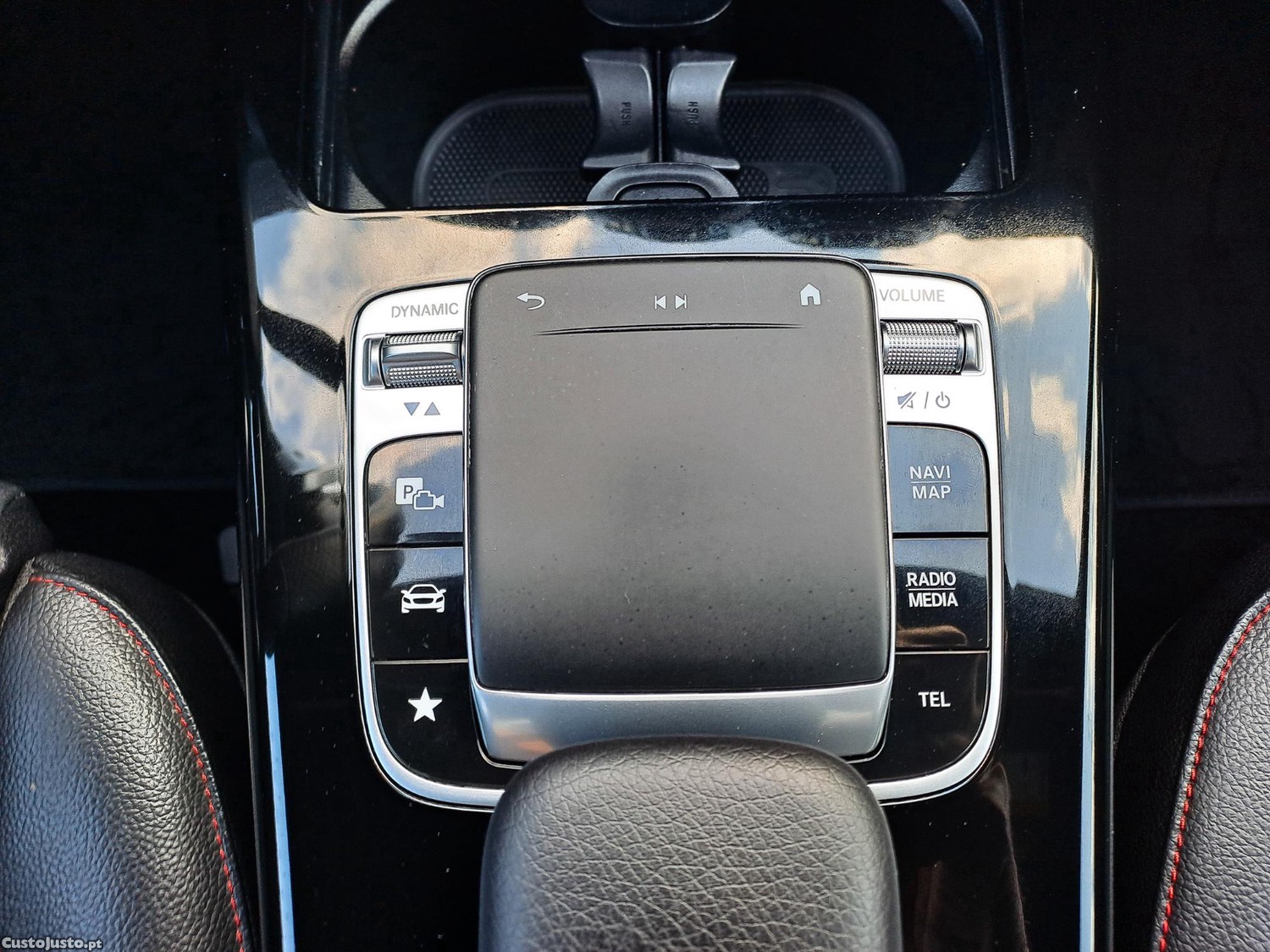 Mercedes-Benz A 200 7G-DCT AMG LINE 163CV GASOLINA 2019 — fotografia 9