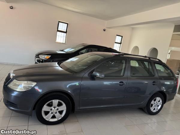 Skoda Octavia break 1.6 TDI GREENLINE — fotografia 14