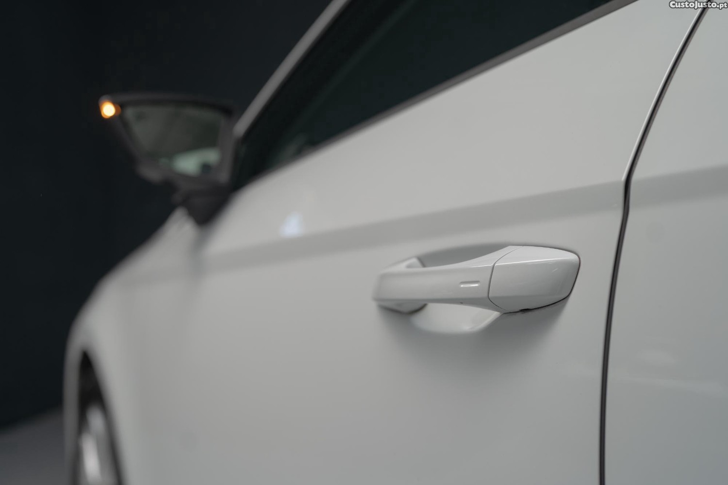 SEAT Leon 1.0 EcoTSI Style — fotografia 6