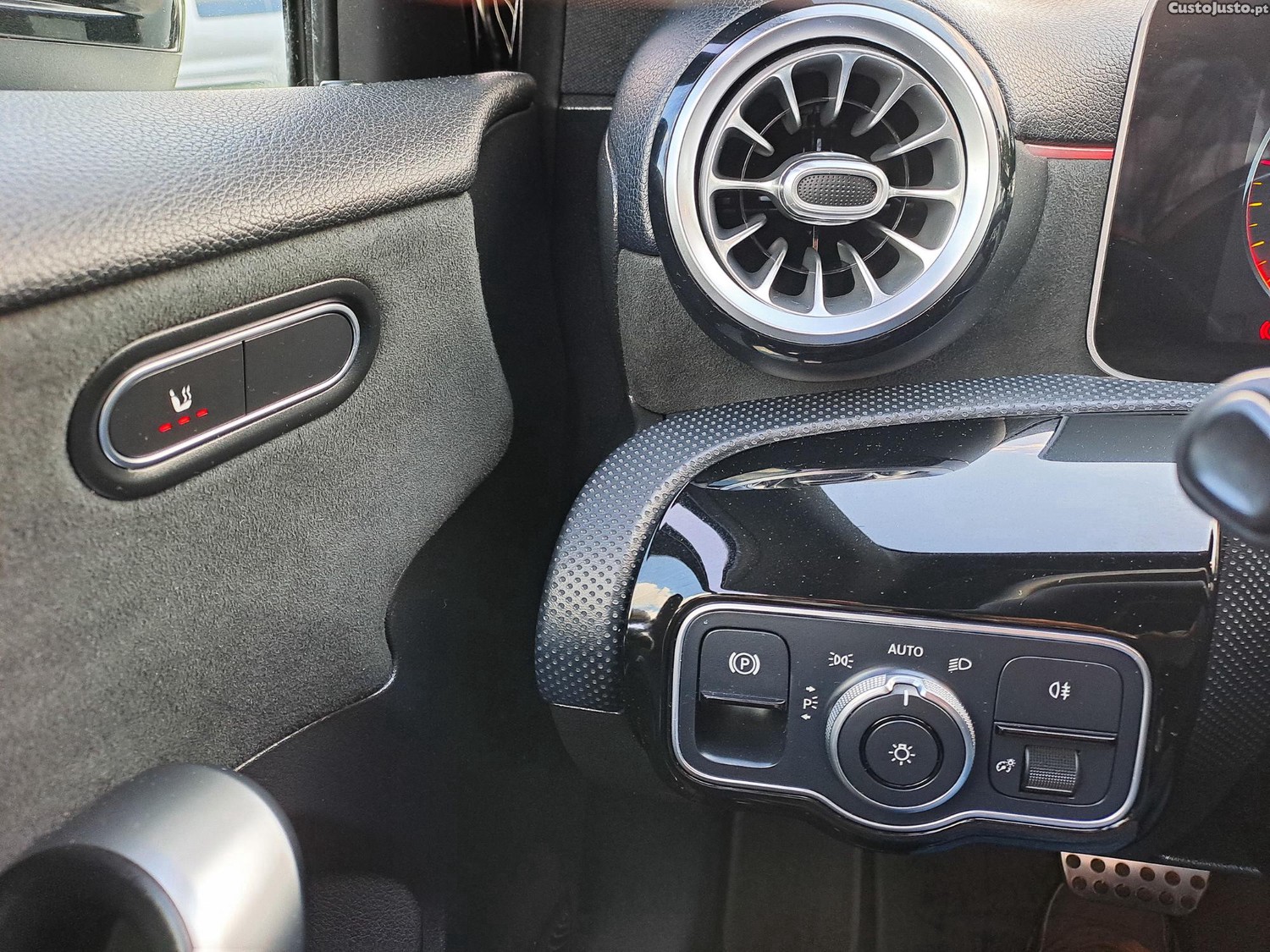 Mercedes-Benz A 200 7G-DCT AMG LINE 163CV GASOLINA 2019 — fotografia 5