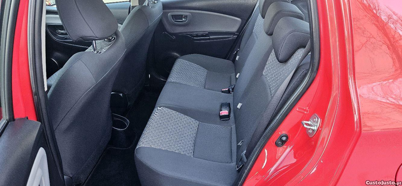 Toyota Yaris 1.33 Comfort — fotografia 3