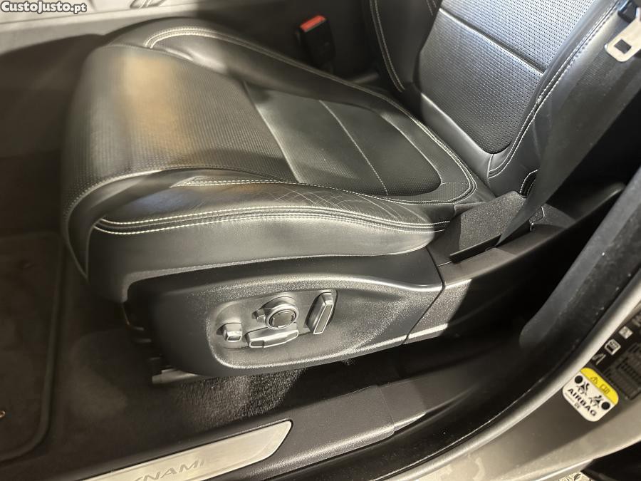 Jaguar E-Pace 2.0 i4D SE — fotografia 13