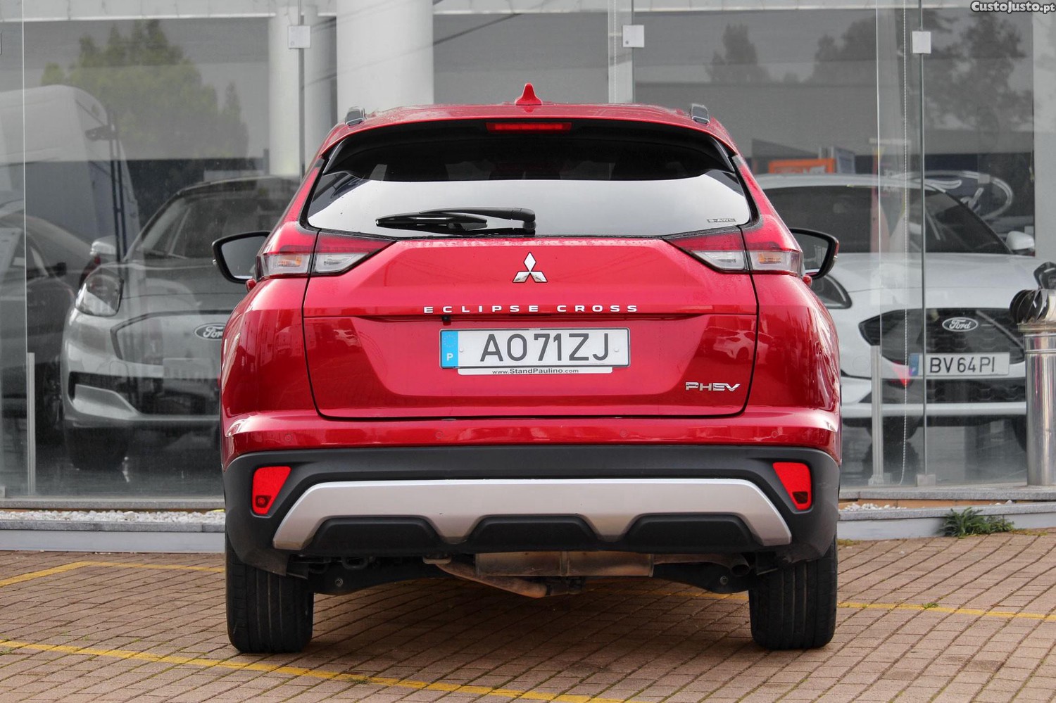 Mitsubishi Eclipse Cross 2.4 PHEV eMotion — fotografia 24