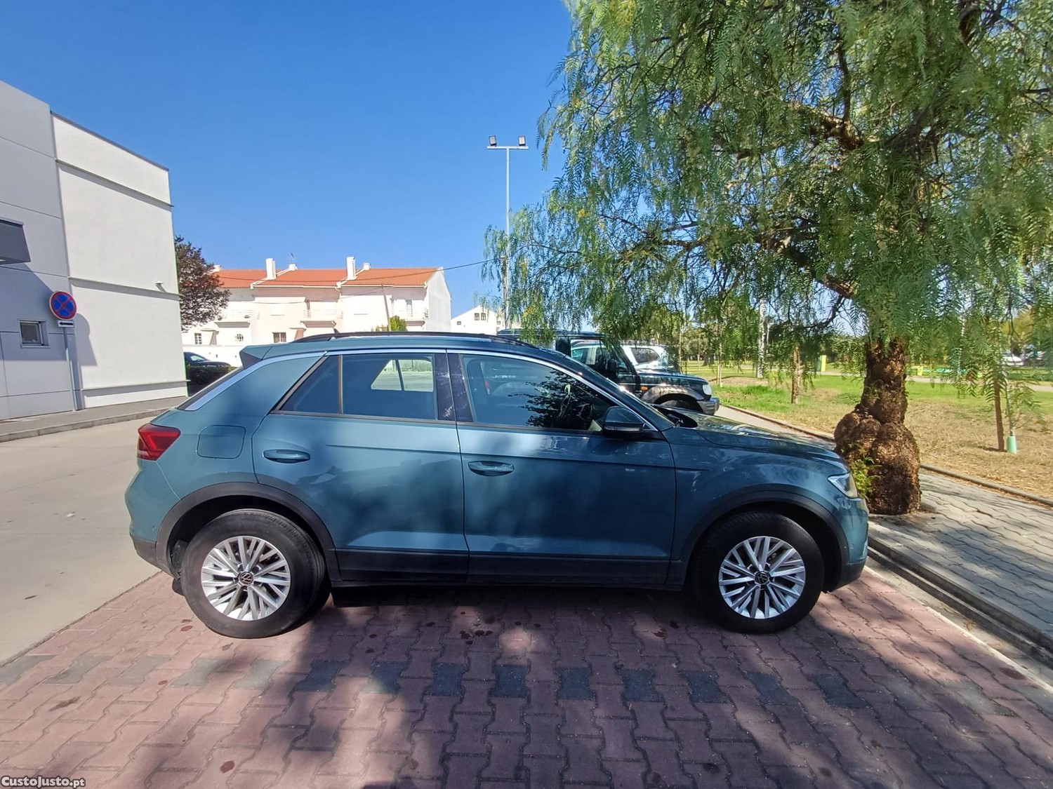VW T-Roc Life — photo 4