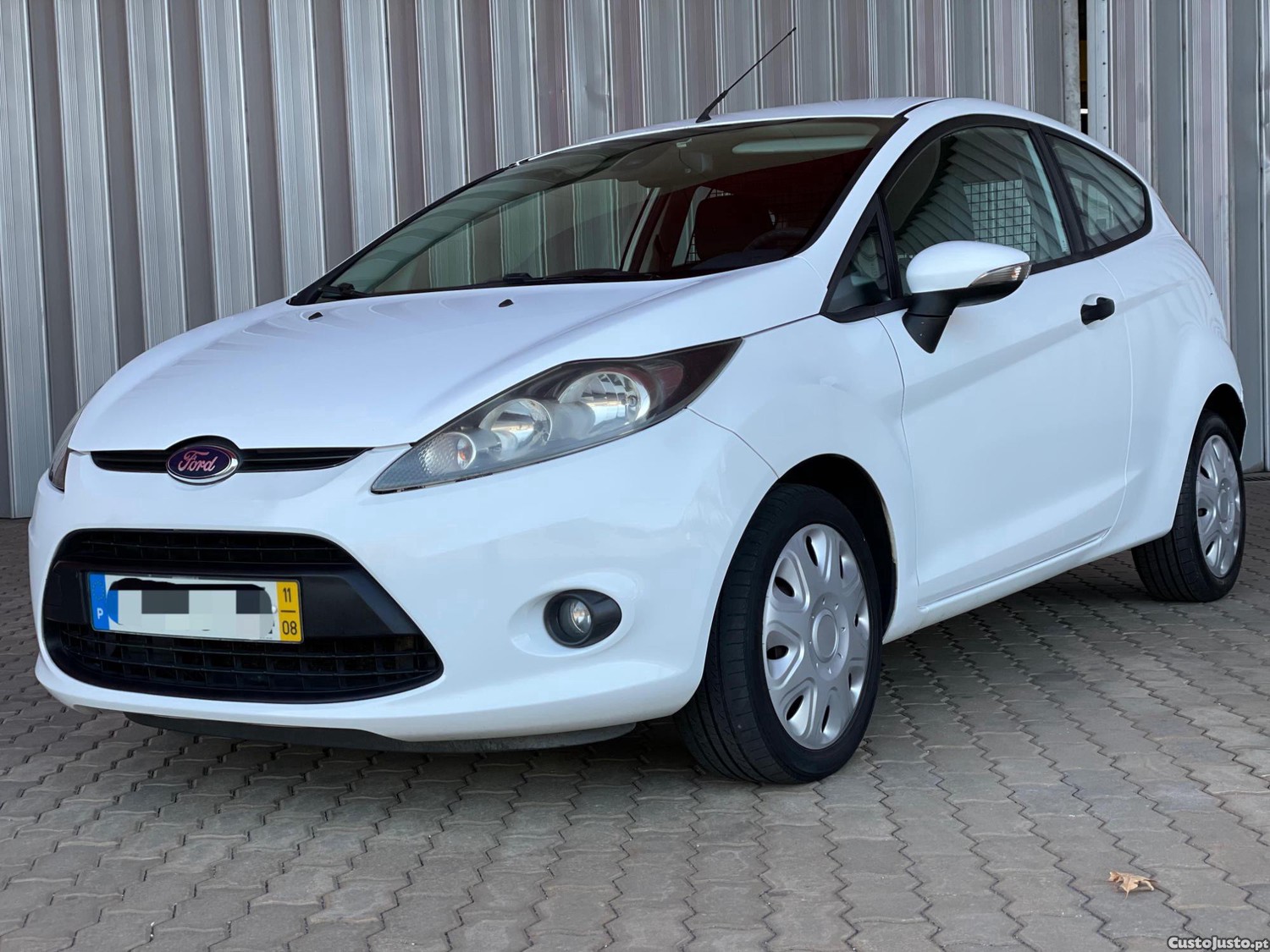 Ford Fiesta 1.4 TDCI — photo 2