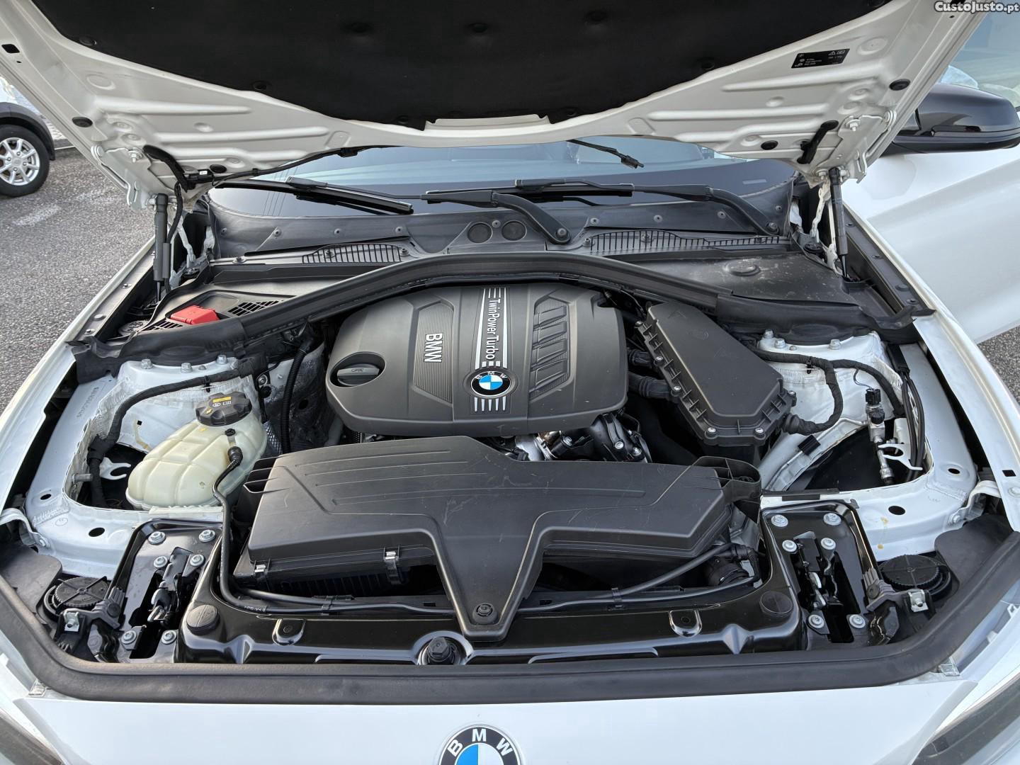 BMW 218 d Aut. M Sport — fotografia 2