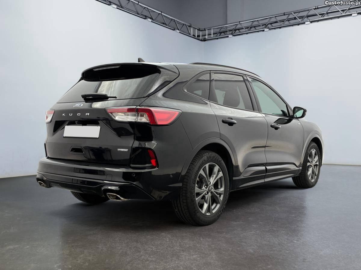 Ford Kuga 2.5 FlexiFuel FHEV ST-Line — fotografia 8