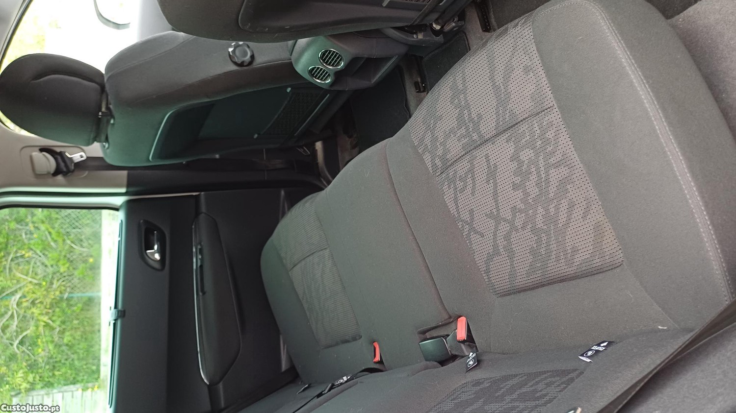 Peugeot 3008 HDI — fotografia 4