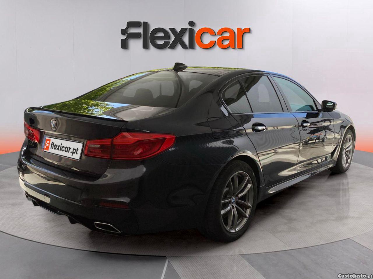BMW 530 iPerformance Pack M — fotografia 16