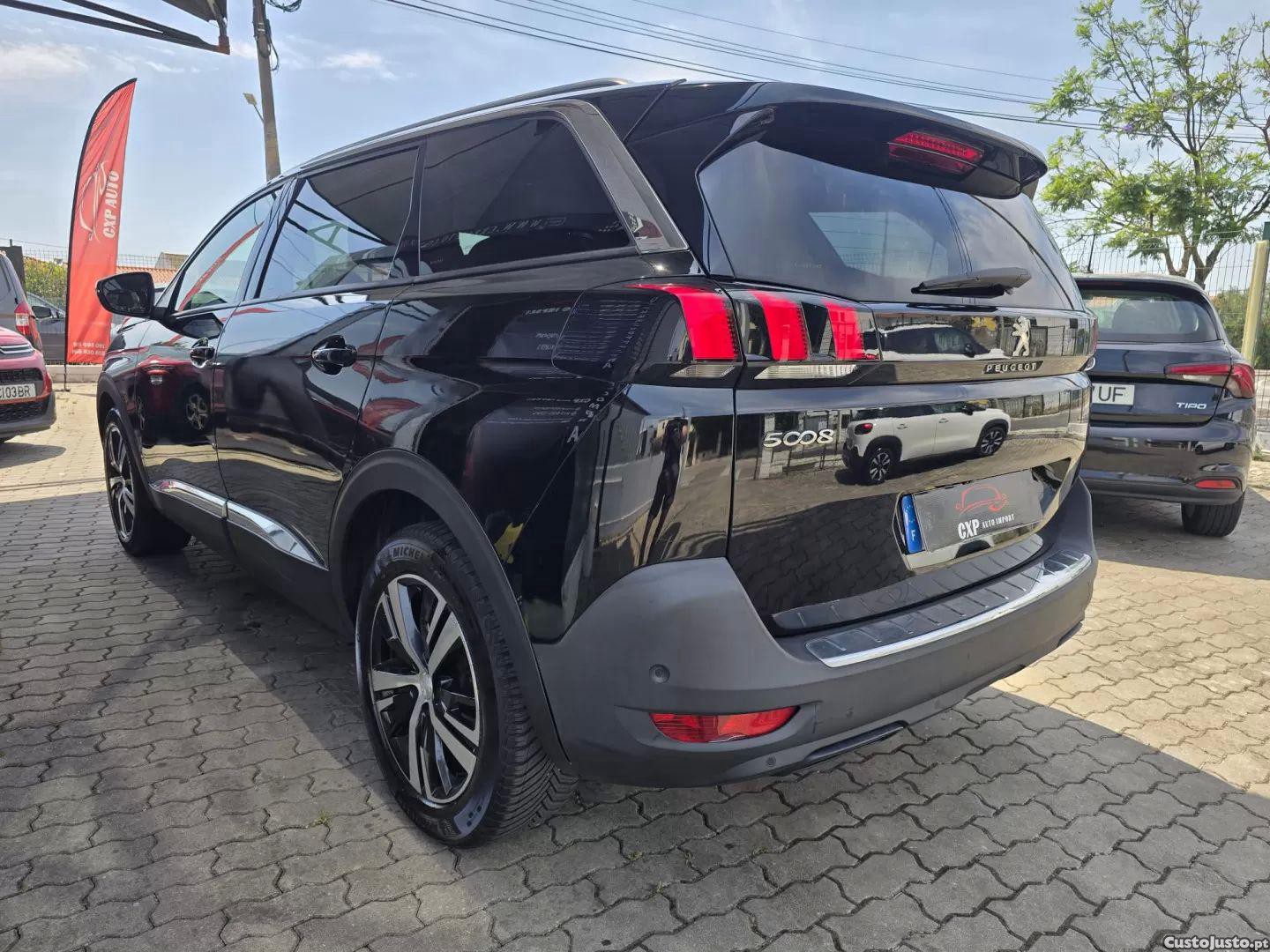 Peugeot 5008 1.2 puretech allure pack eat8 — fotografia 15