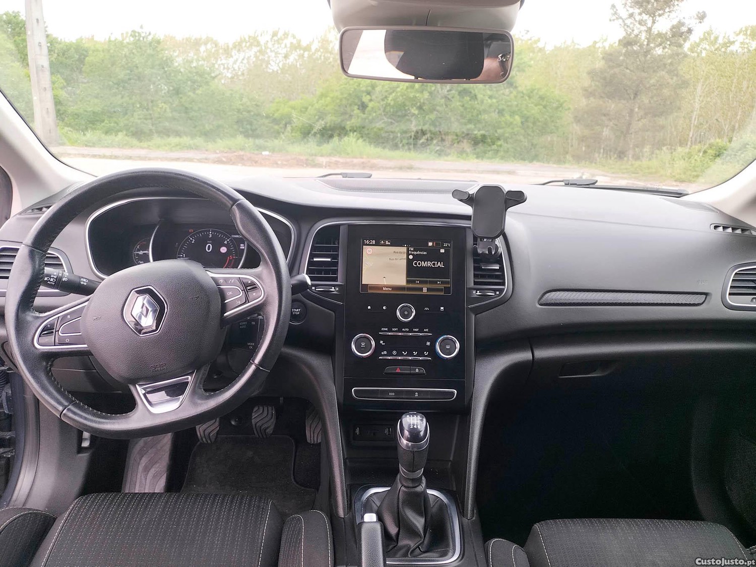 Renault Mégane IV 1.5DCI 115cv — fotografia 6
