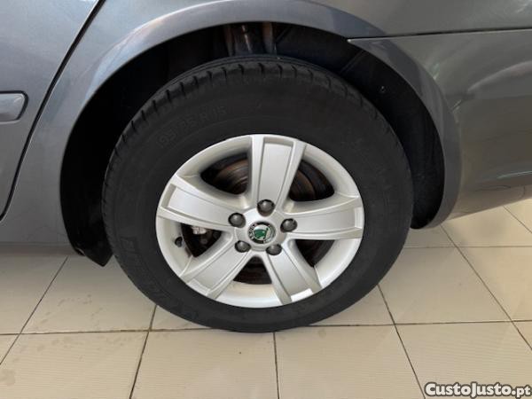 Skoda Octavia break 1.6 TDI GREENLINE — fotografia 10