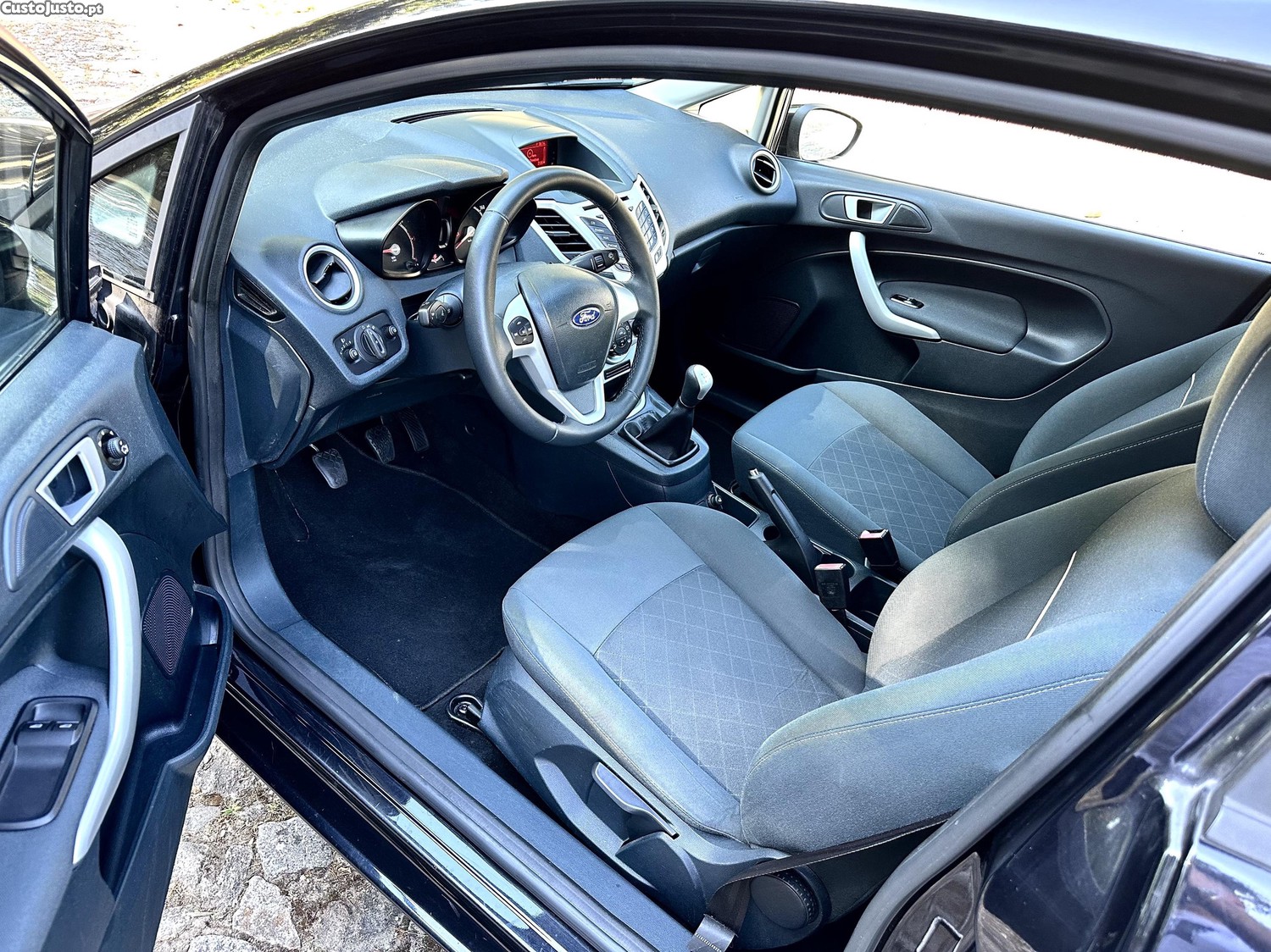 Ford Fiesta TREND 1.4 TDCI90Cv 1 DONO 2012/09 — fotografia 6
