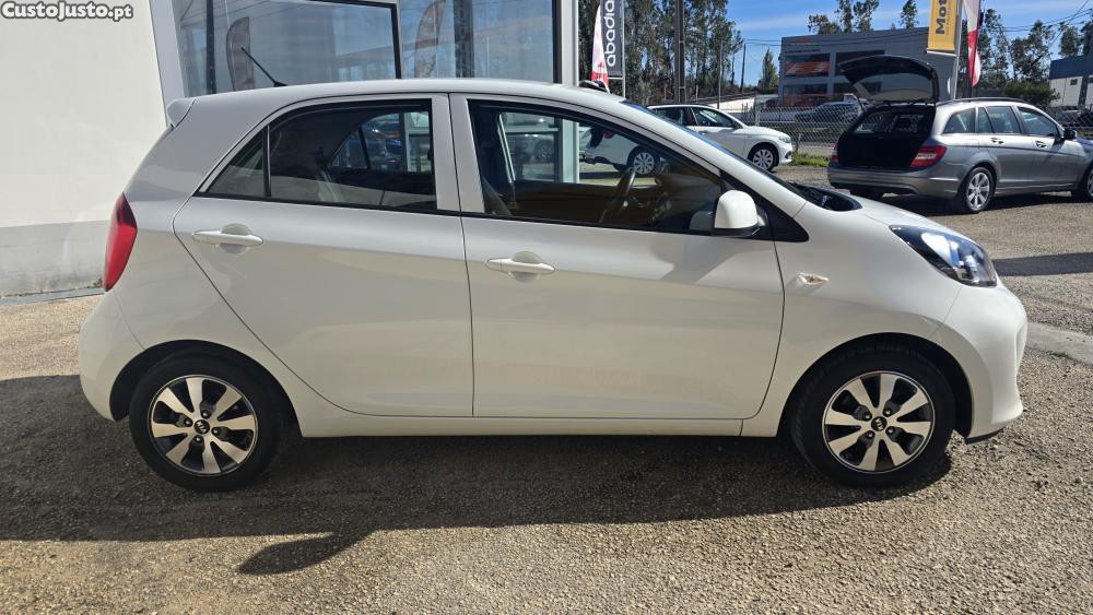 Kia Picanto 1.0 CVVT More GPL — photo 5
