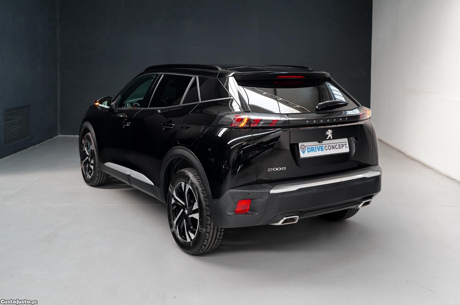 Peugeot 2008 1.2 PureTech Allure Auto. — fotografia 15