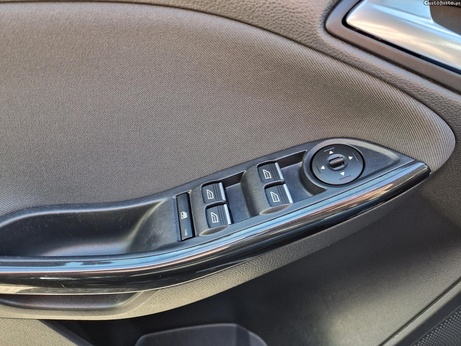 Ford Focus SW 1.0 ECOBOOST BUSINESS 125CV — fotografia 5